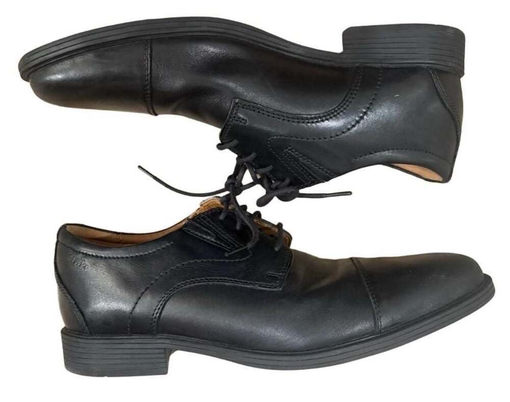 Clarks Collection Extreme Comfort Men’s Black Leather Cap Toe Oxford Dress Shoes